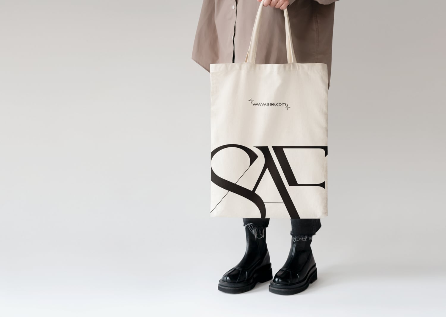SAE Health & Beauty tote bag